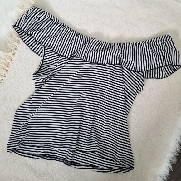 A New Day Brand Black & White Top - Picture 3 of 6